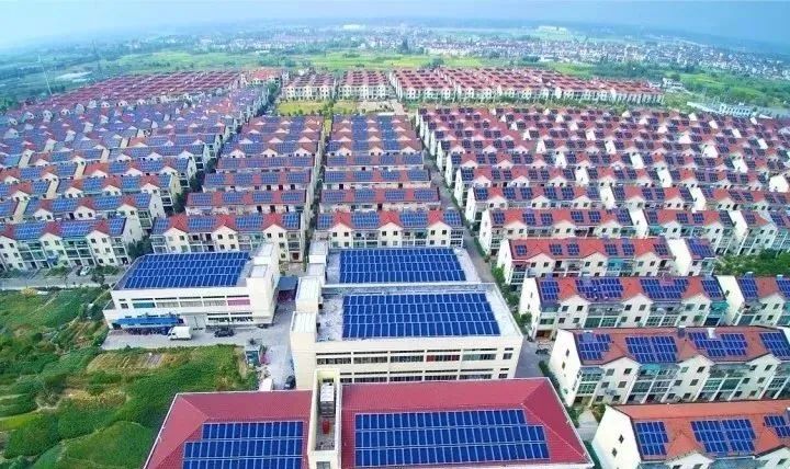光伏發(fā)電“租房頂、免費裝”新套路，警惕陰陽(yáng)合同，天上不會(huì )掉餡餅！